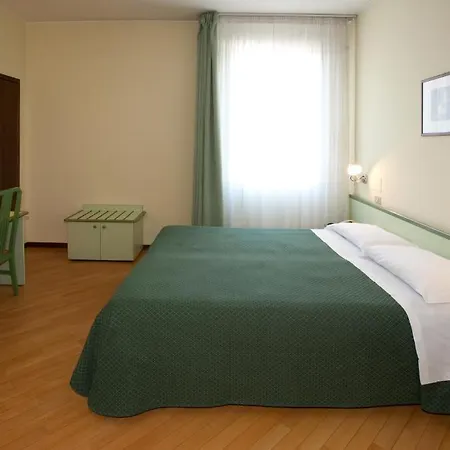 Hotel Valbrenta 3*