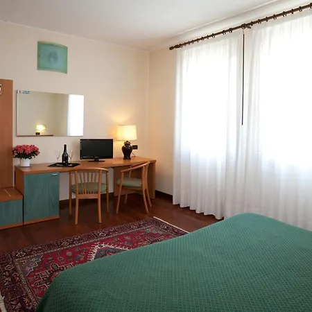 فندق Valbrenta ليمينا