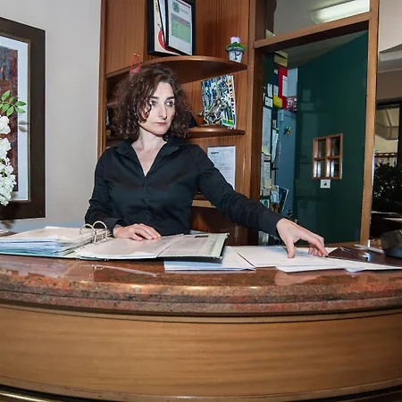 酒店 瓦布仁达酒店 3*