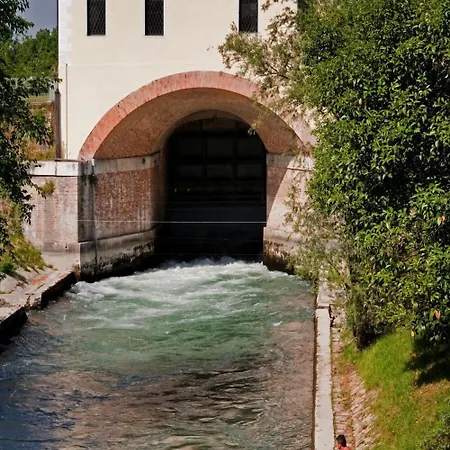 Отель Valbrenta Лимена