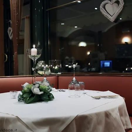 酒店 瓦布仁达酒店